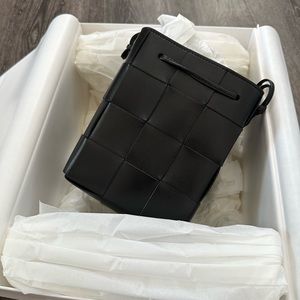 Authentic Bottega Veneta Small Cassette Cross-Body Bucket (Brand New)